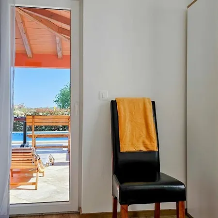Holiday home Casa Gojtan Karigador