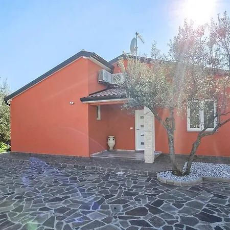 Holiday home Casa Gojtan