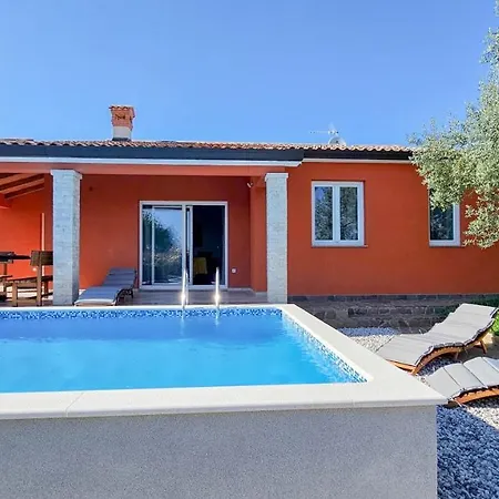 Casa Gojtan Holiday home Karigador